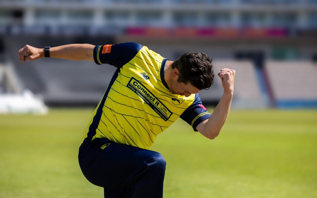 Connect It stays at the crease as Hampshire Cricket’s shirt sponsor